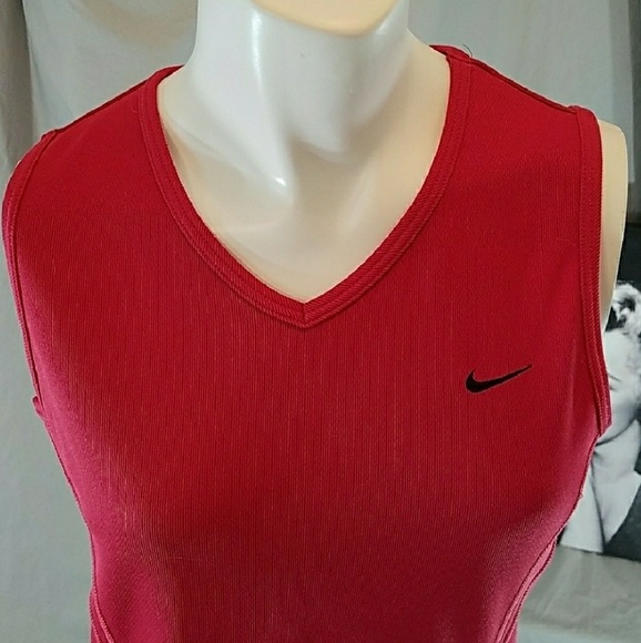 Nike Tops - 🎉✴NIKE DRY FIT